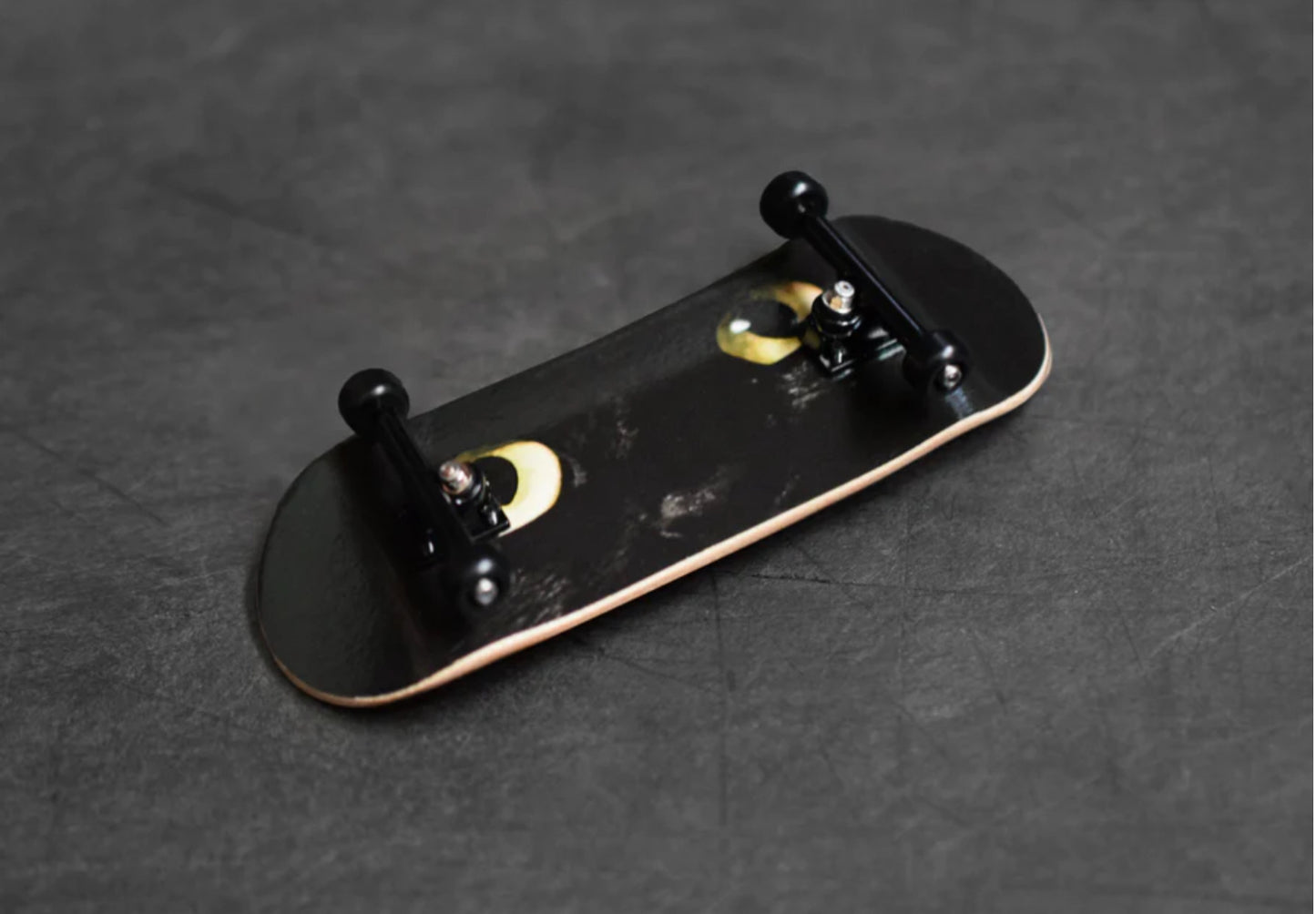 “Midnight Stare” 34mm Complete Deck image 0