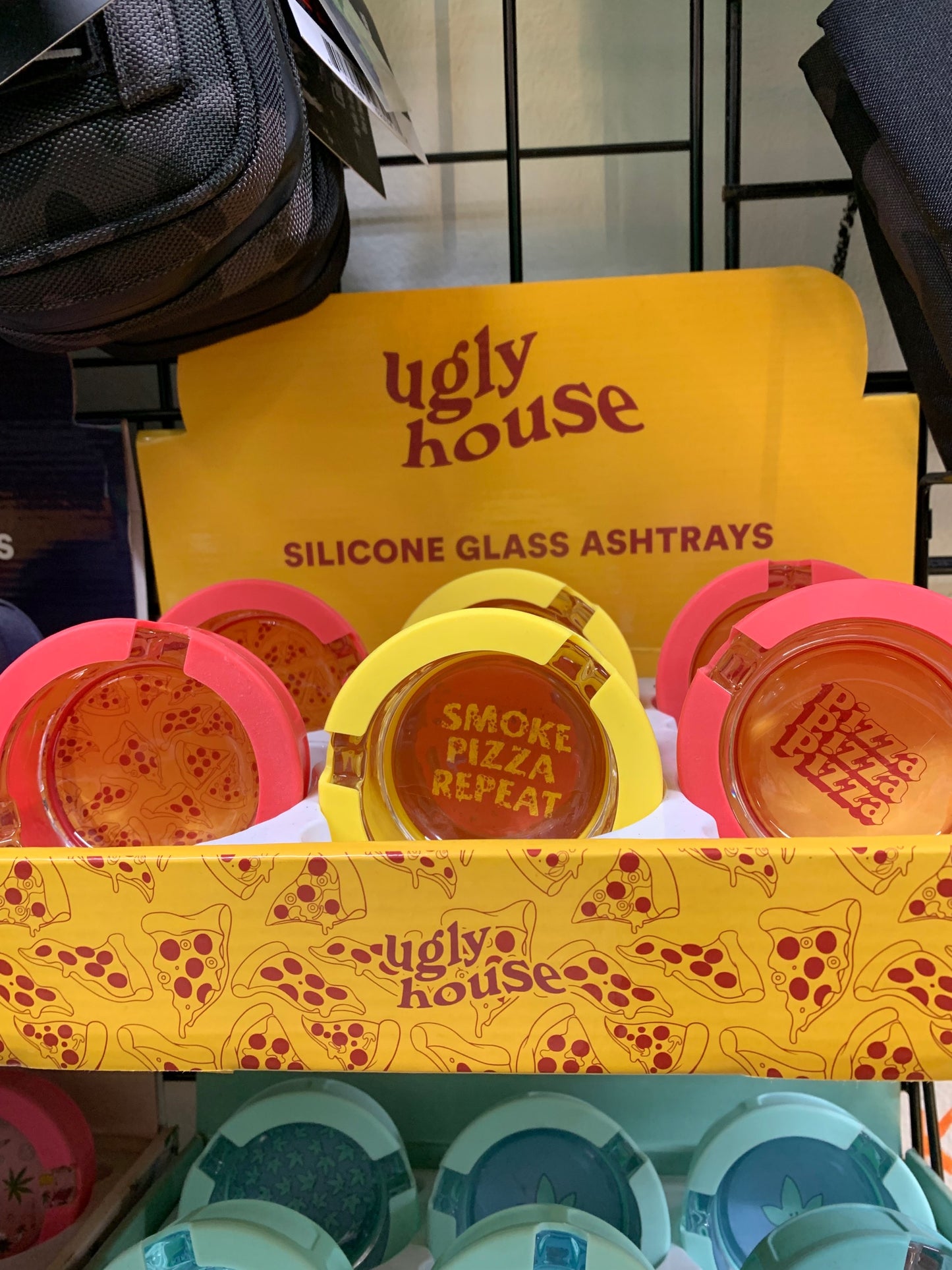 UglyHouse Ashtray image 5