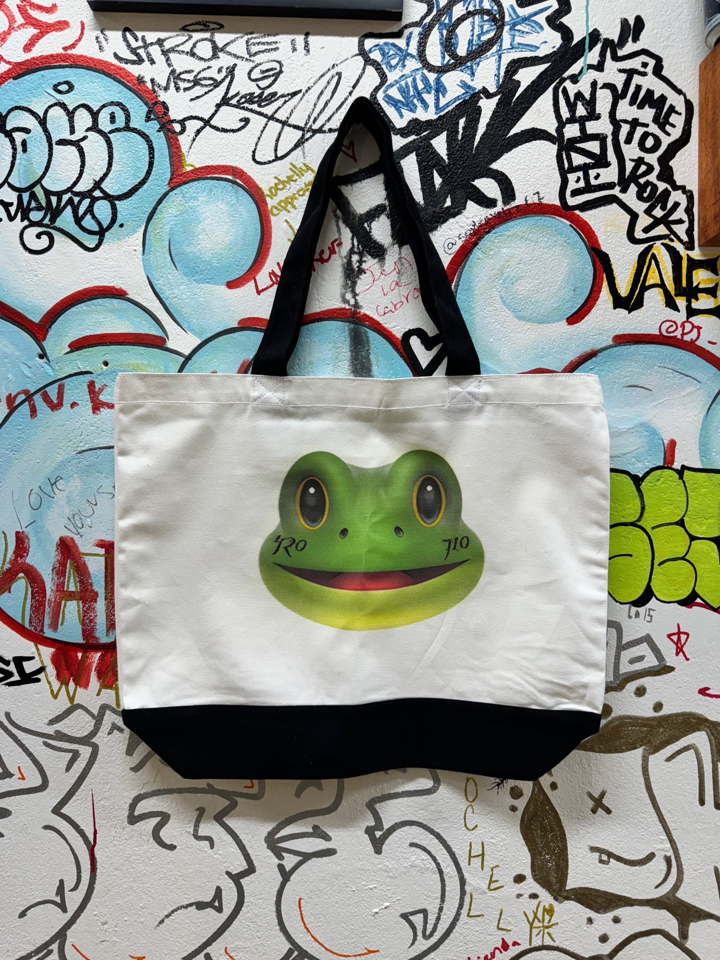 Toad Venom Tote Bags image 0