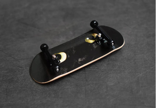 “Midnight Stare” 34mm Complete Deck image 0