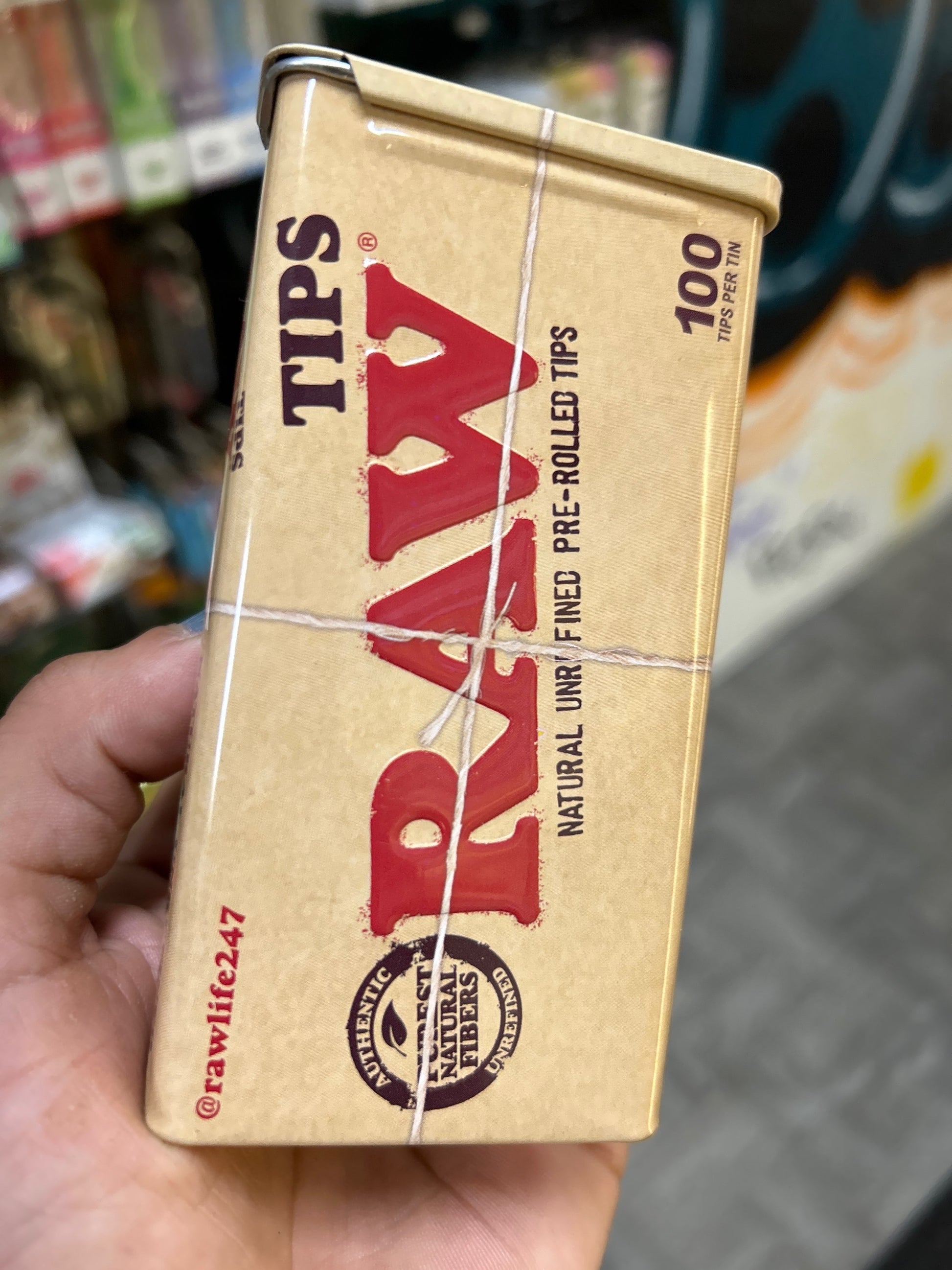 Raw Pre-Rolled Tips Tin 100pk image 0
