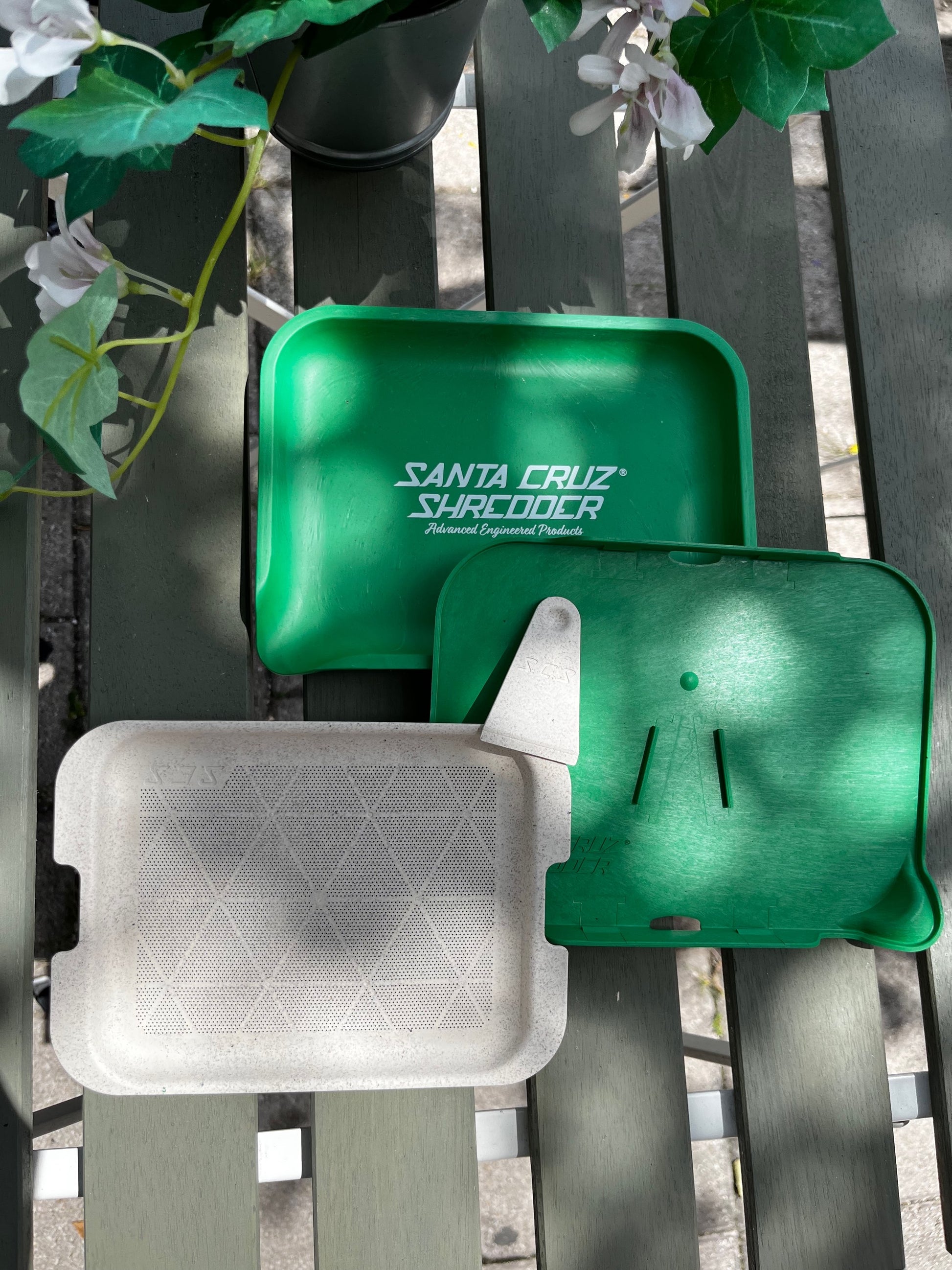 Santa Cruz Rolling Tray Kit image 0