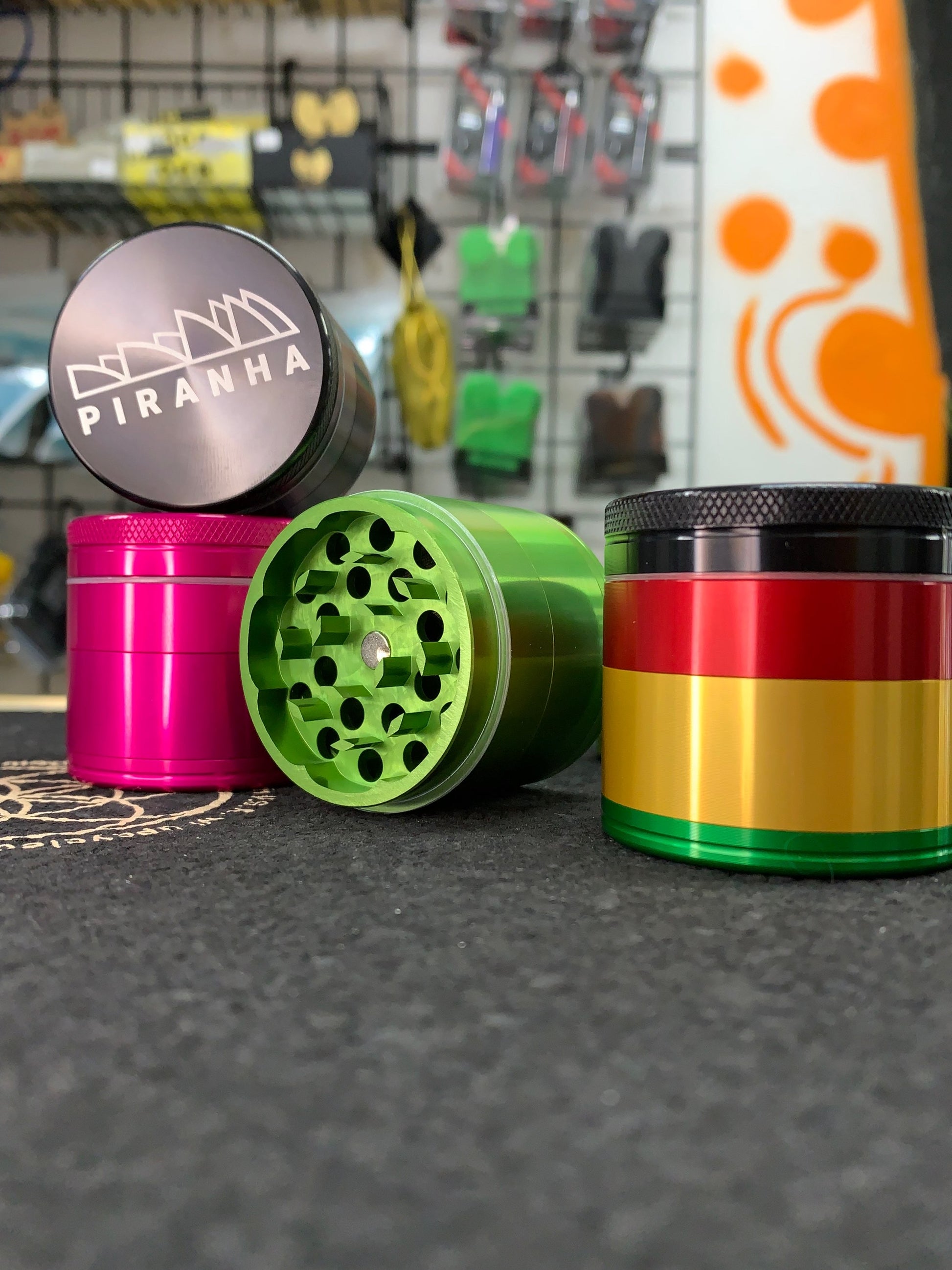 Piranha 4pc Grinders 40mm image 0