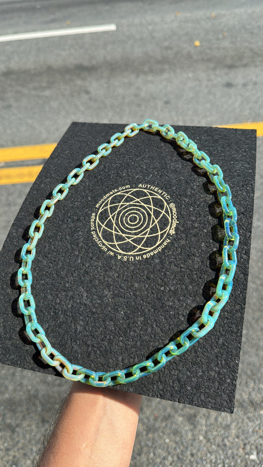 Glass Chain by @bunkyglass image 0