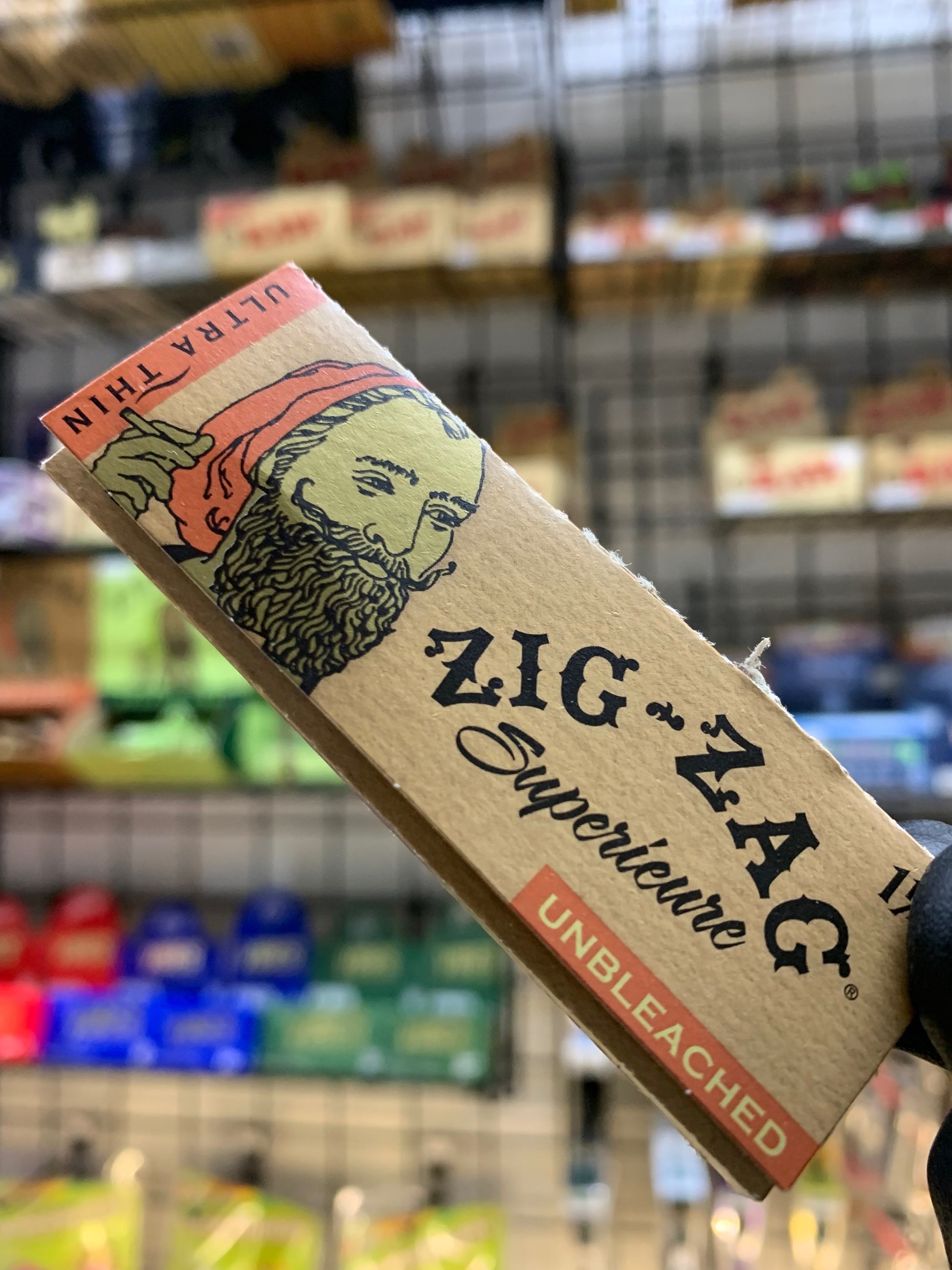Zig Zag Unbleached 1 1/4 image 0